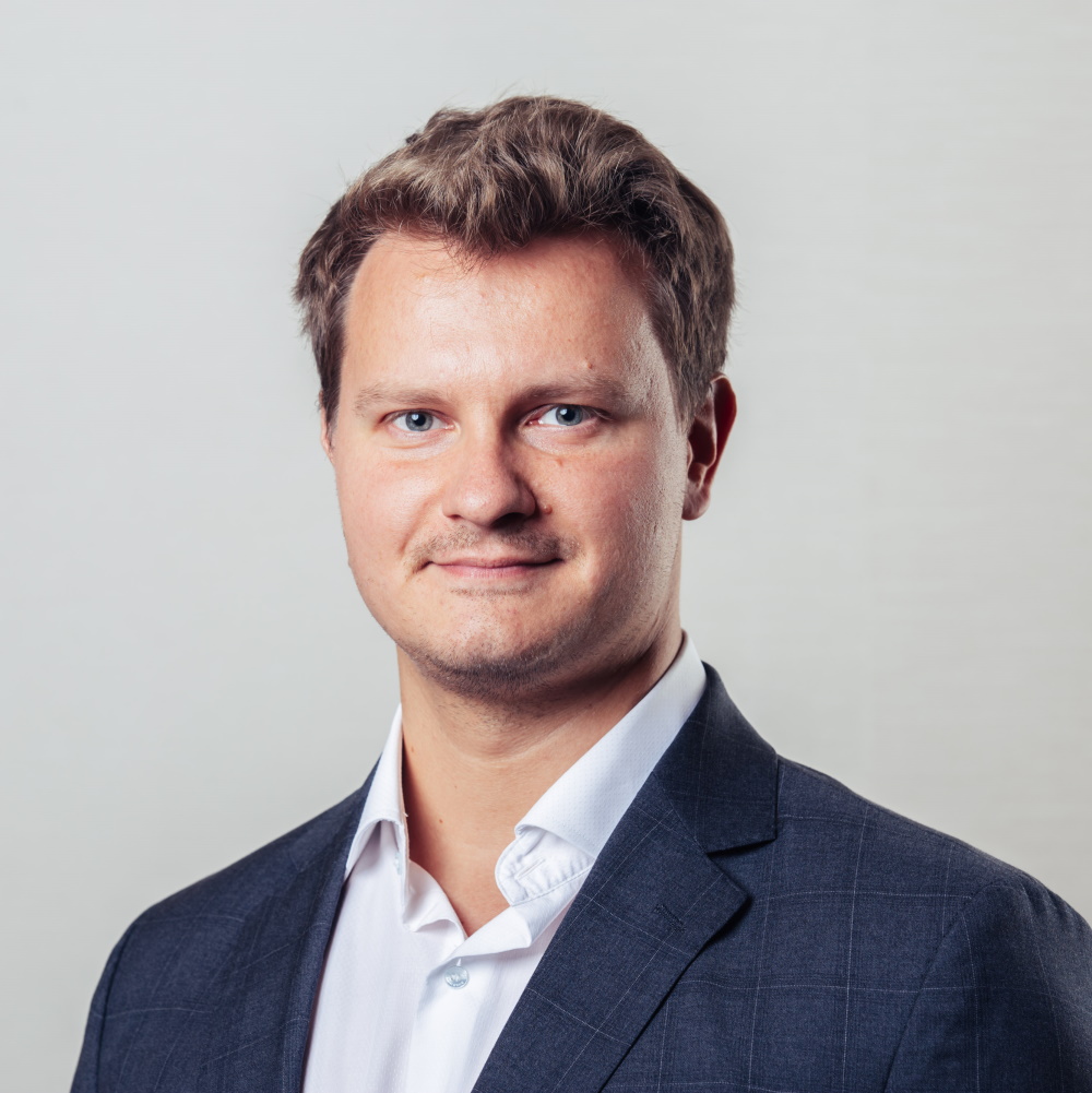 Igor Davydiuk - Sales manager